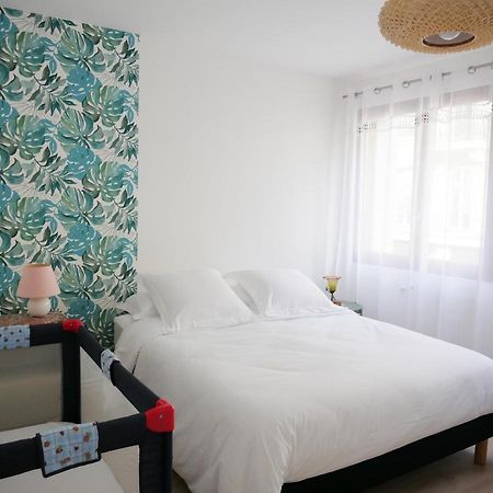 Superbe Appartement En Centre Ville Avec Terrasse โทนง-เลส์-แบงส์ ภายนอก รูปภาพ